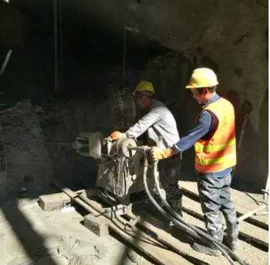 东城水下抗分散灌浆料特点 水下不分散注浆料介绍